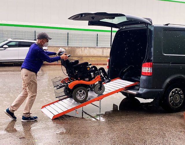 Wheelchair Taxi Maxi Perth