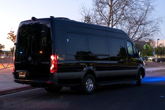 Maxi Taxi Booking in Perth