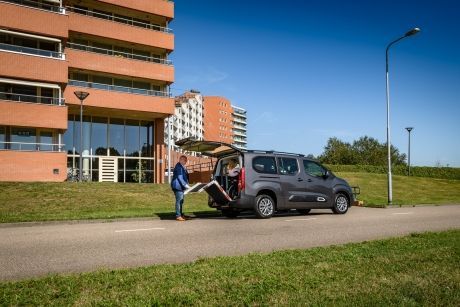 Wheelchair Taxi Near Fiona Stanley Hospital, Murdoch